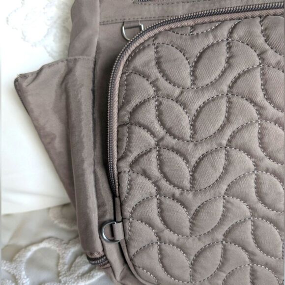 Travelon North/ South Crossbody Travel Bag -Taupe NWT - Picture 3 of 16